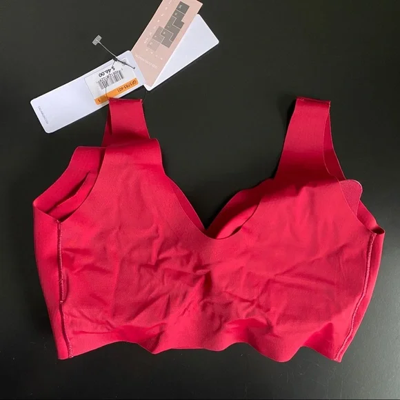 🌱 Calvin Klein Invisibles Lightly Lined V-Neck Bralette - Picture 5 of 8